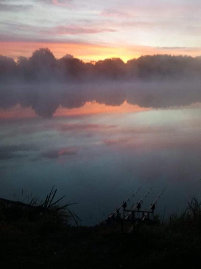 Le Chalet Du Coin Videix Kültér fotó